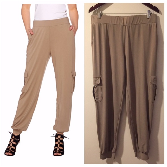 Lisa Rinna collection Pants - Lisa Rinna Collection Tan Ankle Pants, Cargo Pockets, Utility Style, Size M
